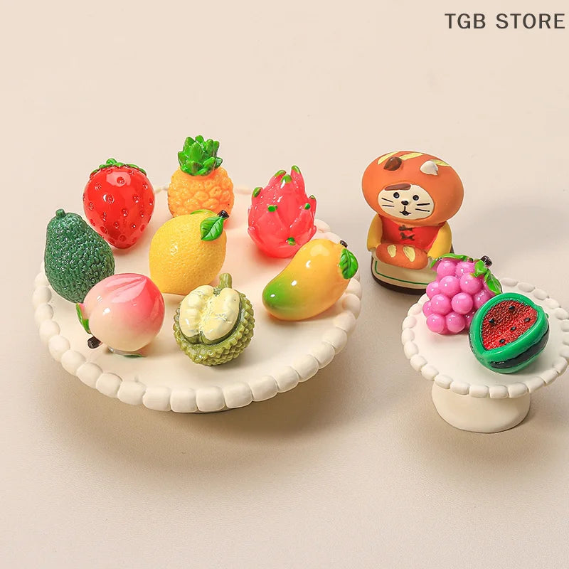 Miniature resin fruits set for 1:12 dollhouse, featuring strawberry, lemon, and more, perfect for dollhouse decor.